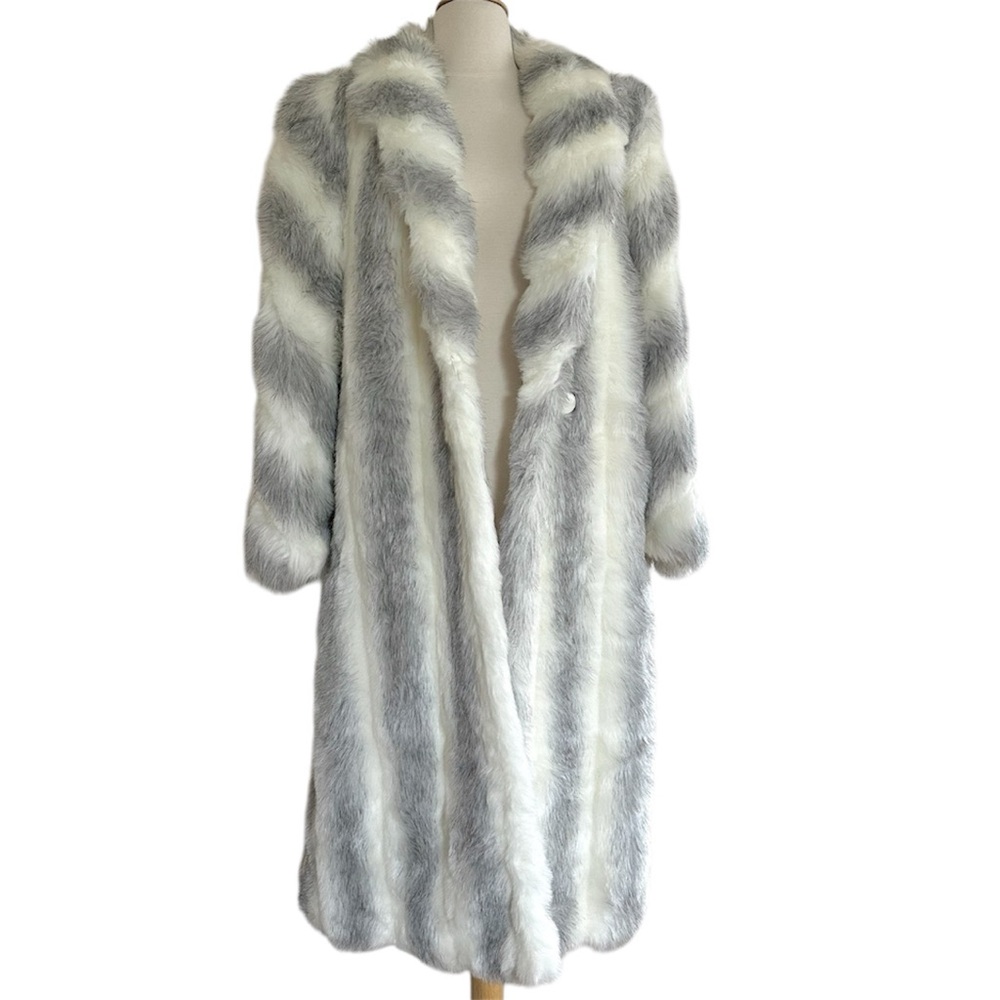 Vintage Gray and White Fur Coat